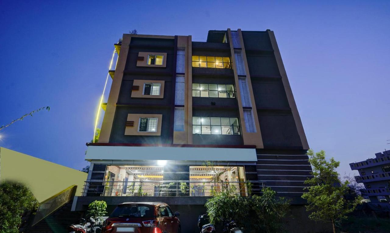 Fabhotel Galaxy Parkfabhotel Galaxy Park, Nr To Rajiv Gandhi International Airport-Hyderabad Shamshabad Exterior photo